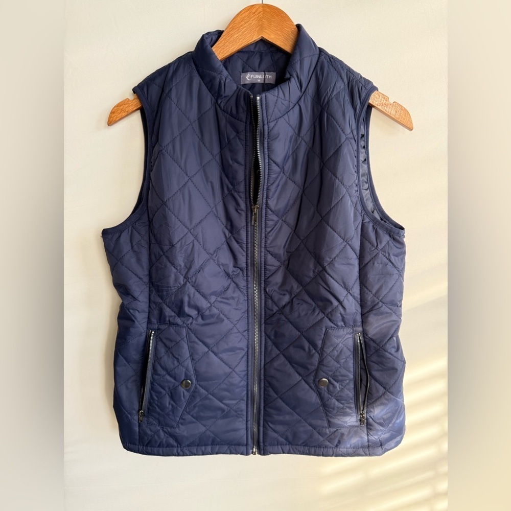 Fuinloth vest • NWT • Women’s medium